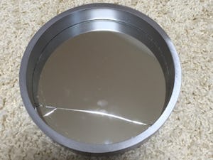 割れた大型鏡の修理・修復事例①(修理前)