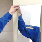 鏡を貼る